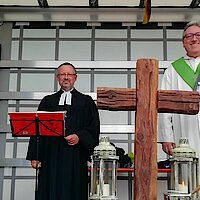 LKW Fahrer holen sich den Segen Gottes
