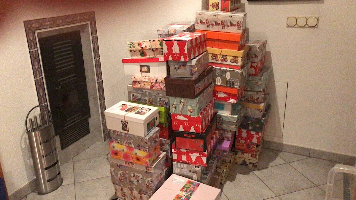 Geschenke im Schuhkarton