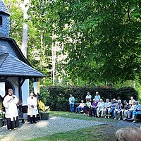 Maiandachten am Heiligenhäuschen eröffnet
