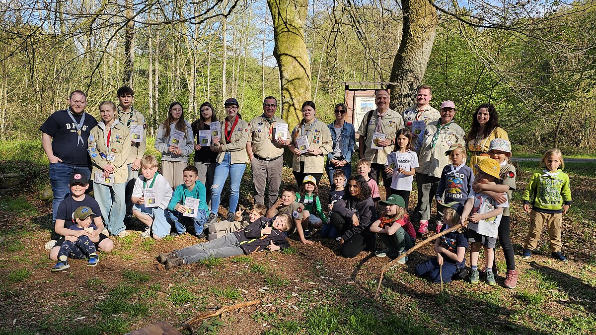 Pfadfinder unterwegs auf dem Lahn-Camino