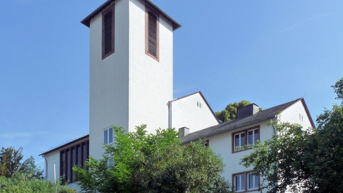 KIRCHE WLM INT 3 65 Jahre Kirche "Allerheiligste Dreifaltigkeit"