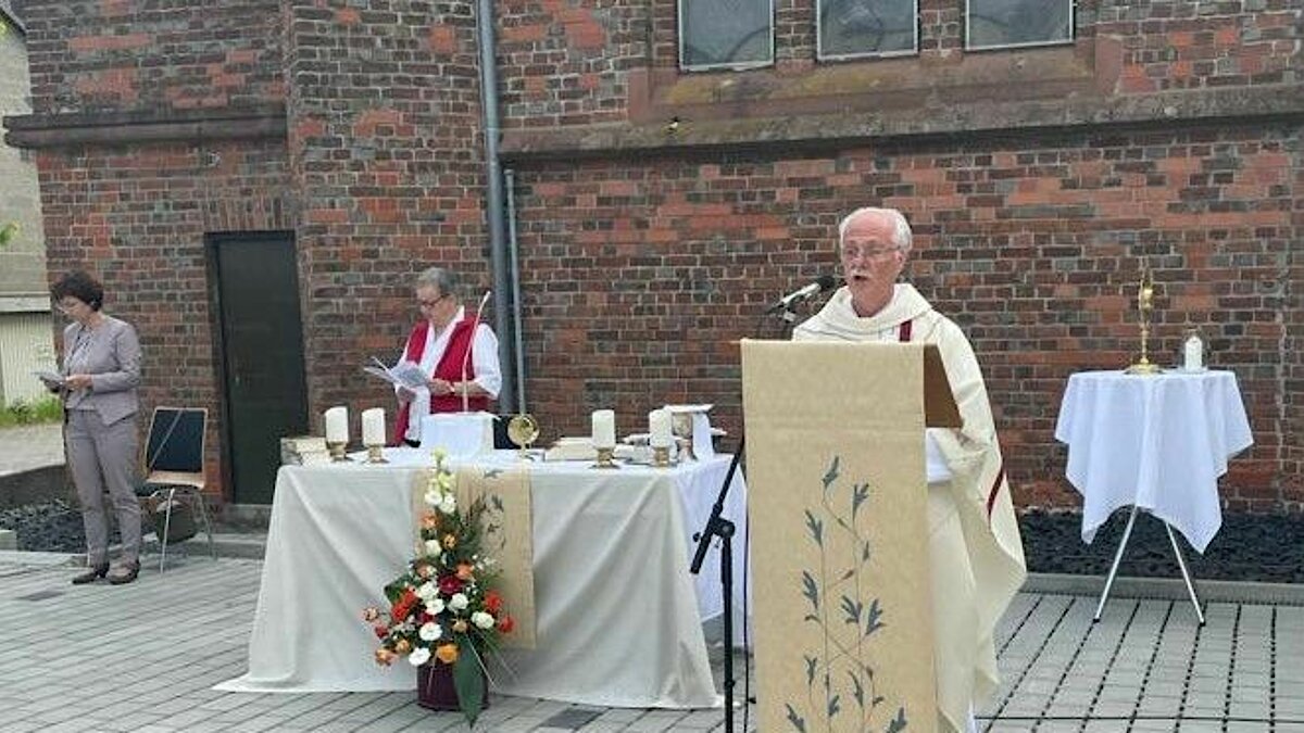 Fronleichnamsgottesdienst in Waldernbach